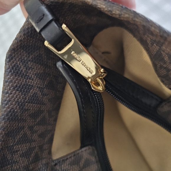 NWOT Michael Kors All-Over Logo-Printed Large Tote Bag Brown/Black - Picture 6 of 9